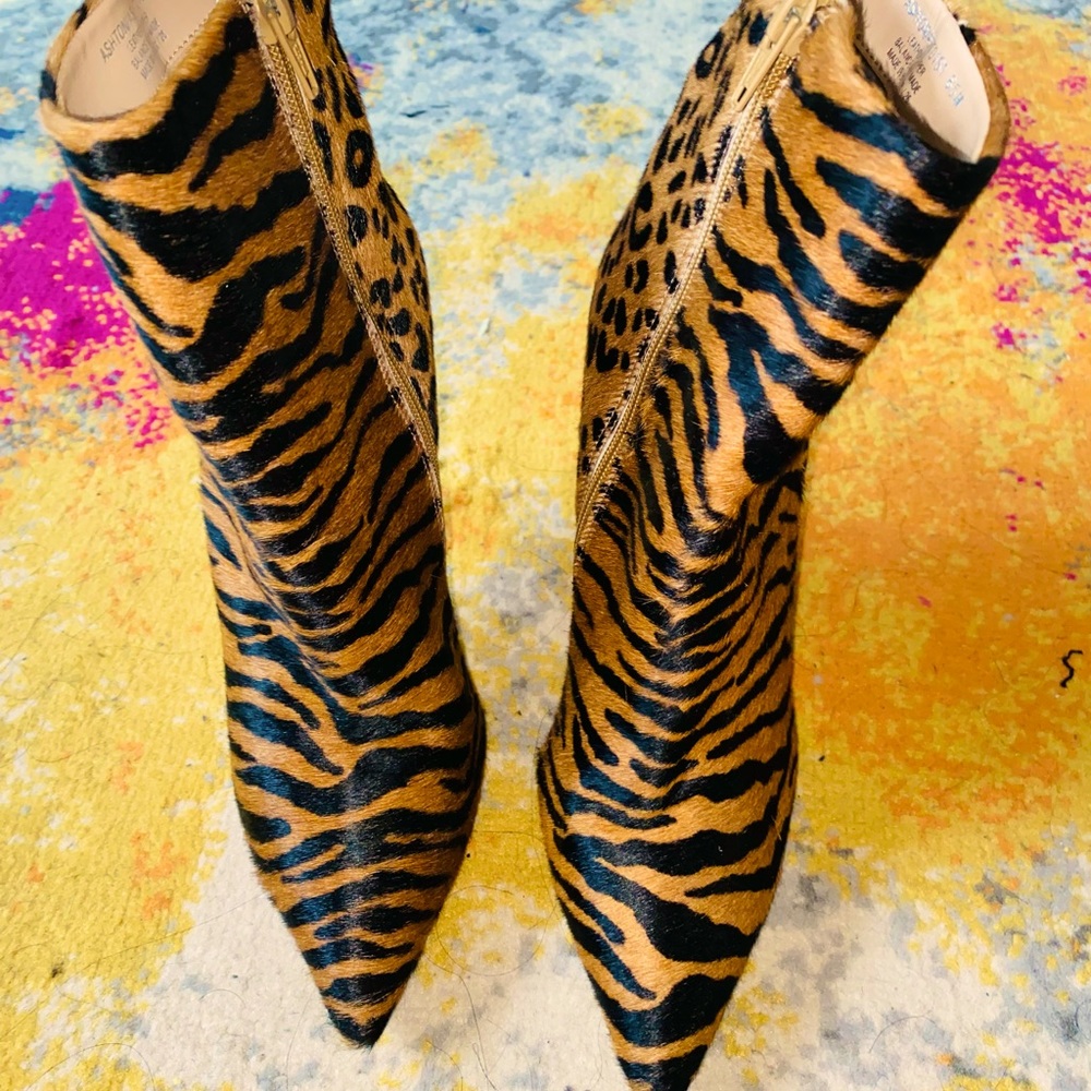Steve Madden booties